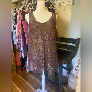 Dusty purple laced tank really pretty